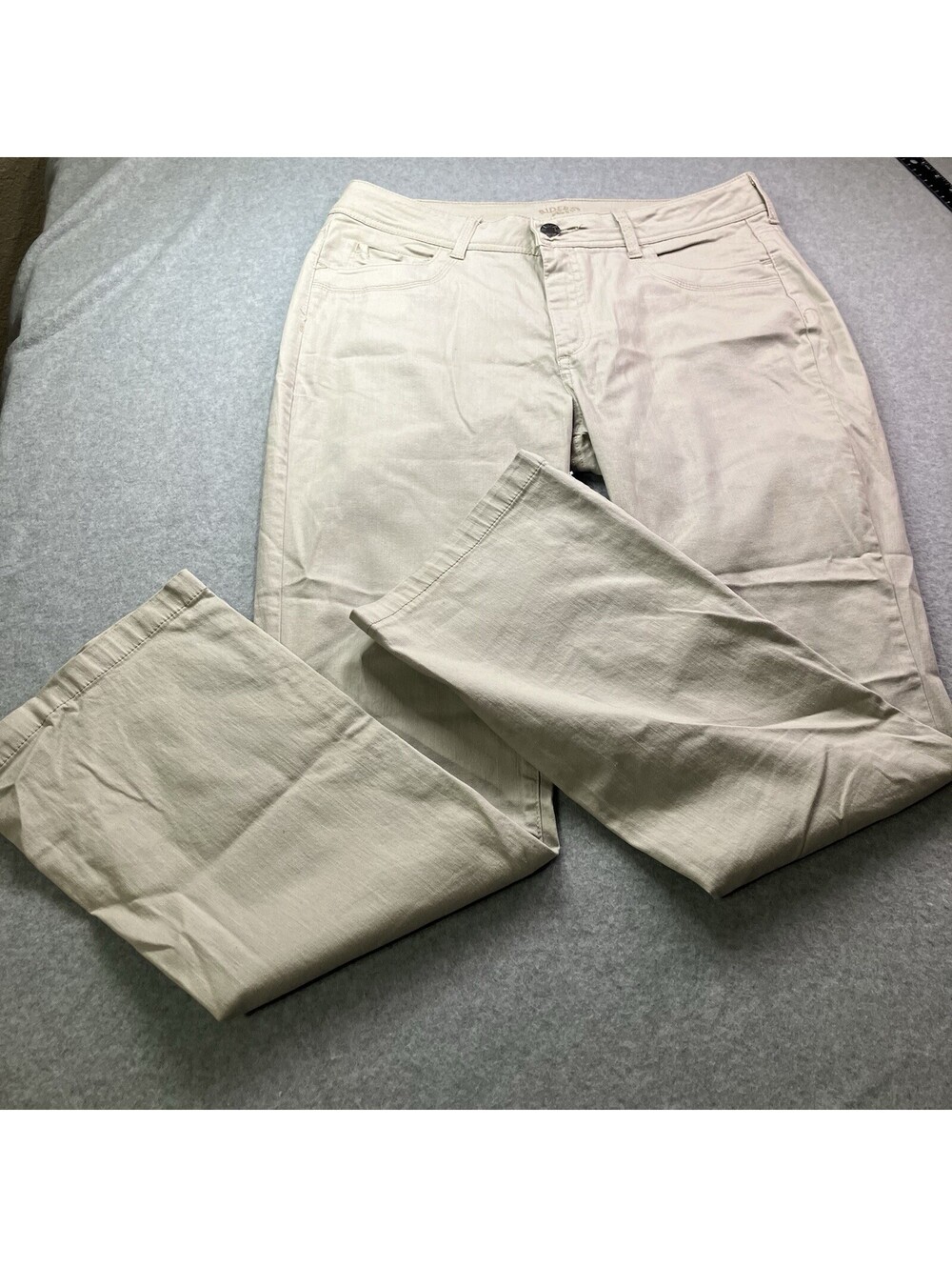 Lee Riders Women’s Bootcut Jeans Beige Tan Stretch Denim Size 16M